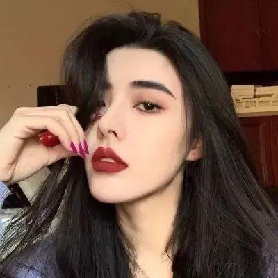 当扎卡里比弗来到小镇